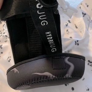 Hydrojug Black Marble CARRIER